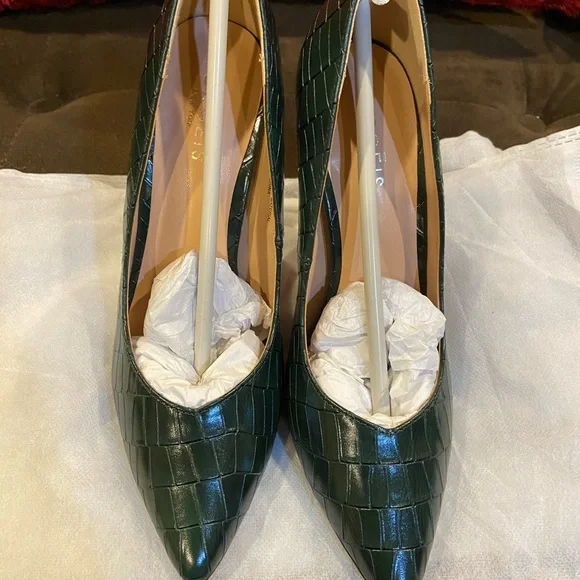 TORGEIS heels - Picture 2 of 6